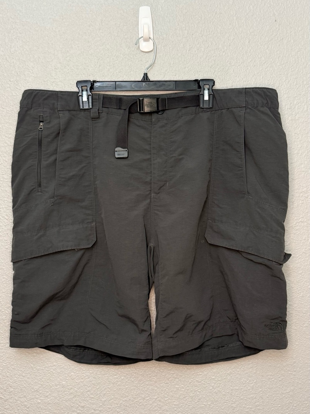 The North Face | Paramount II Cargo Hiking Shorts | Charcoal Grey | Size XXL